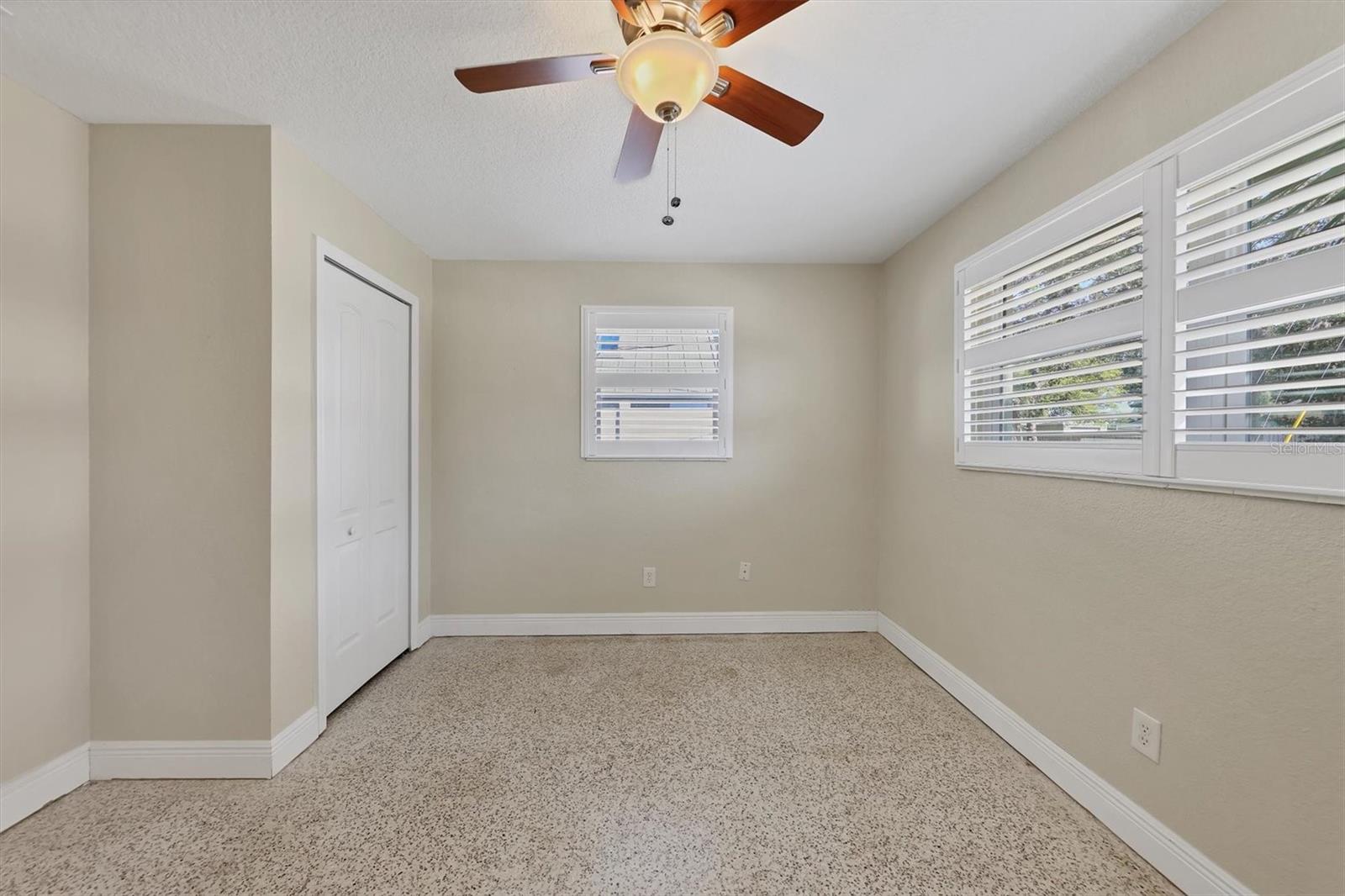 Image 18 of 40 For 2506 Teal Avenue