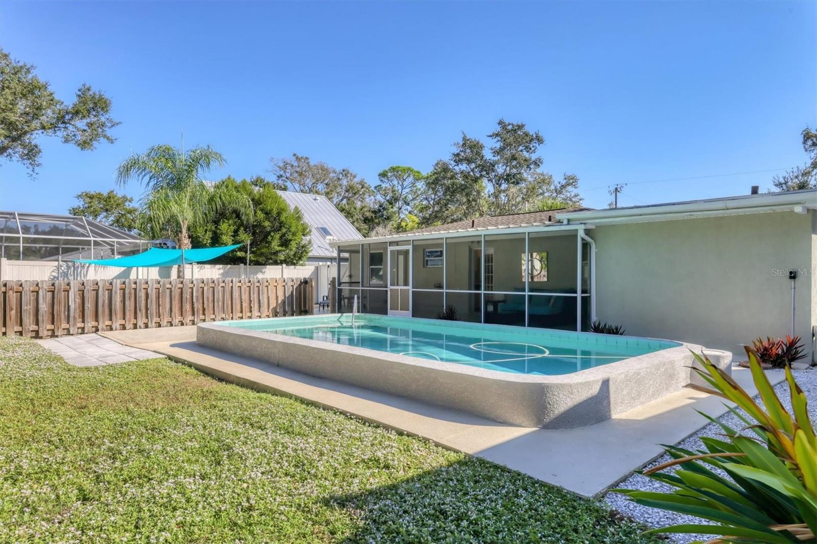 Image 31 of 40 For 2506 Teal Avenue