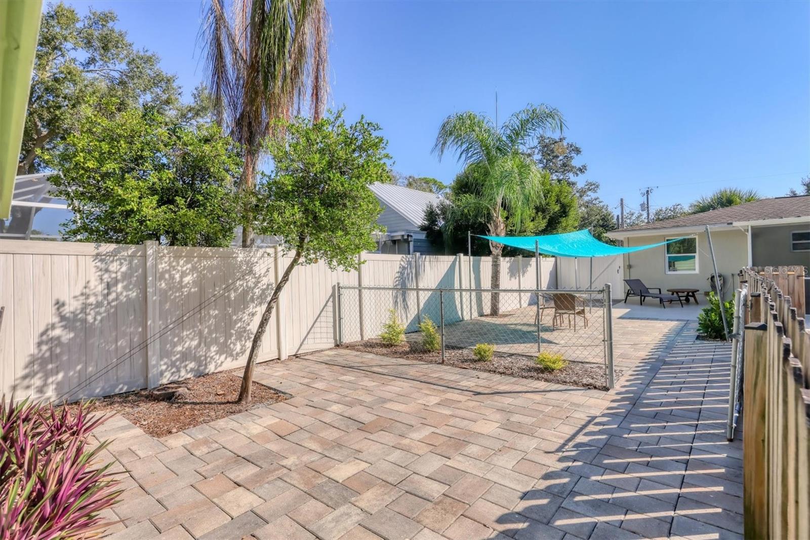 Image 37 of 40 For 2506 Teal Avenue