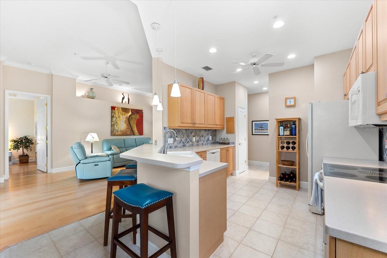 Image 19 of 57 For 7470 Botanica Parkway 201