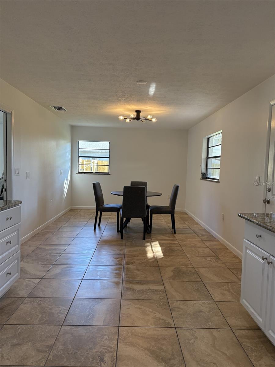 Image 12 of 40 For 60 Outlook Street