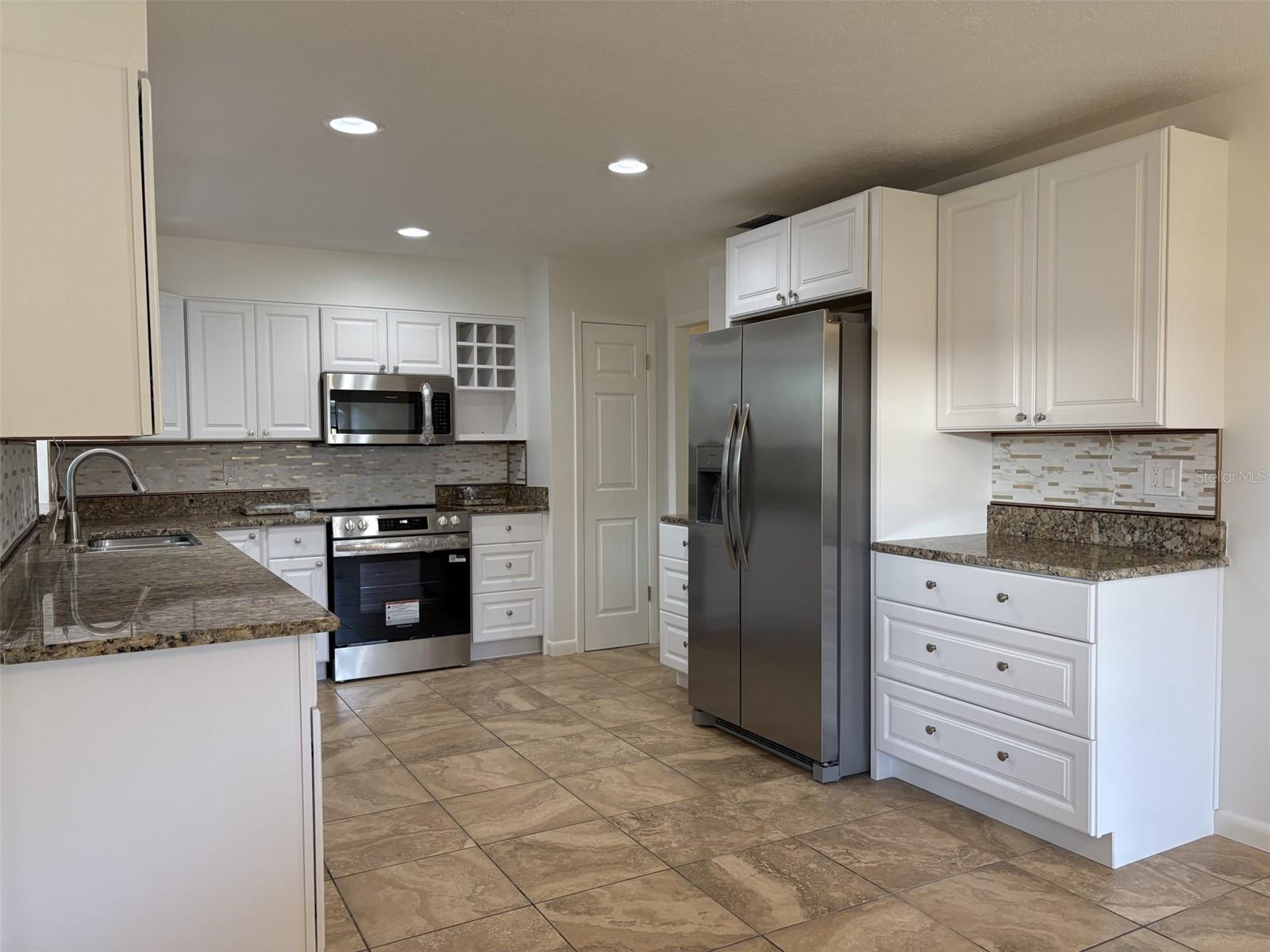 Image 13 of 40 For 60 Outlook Street