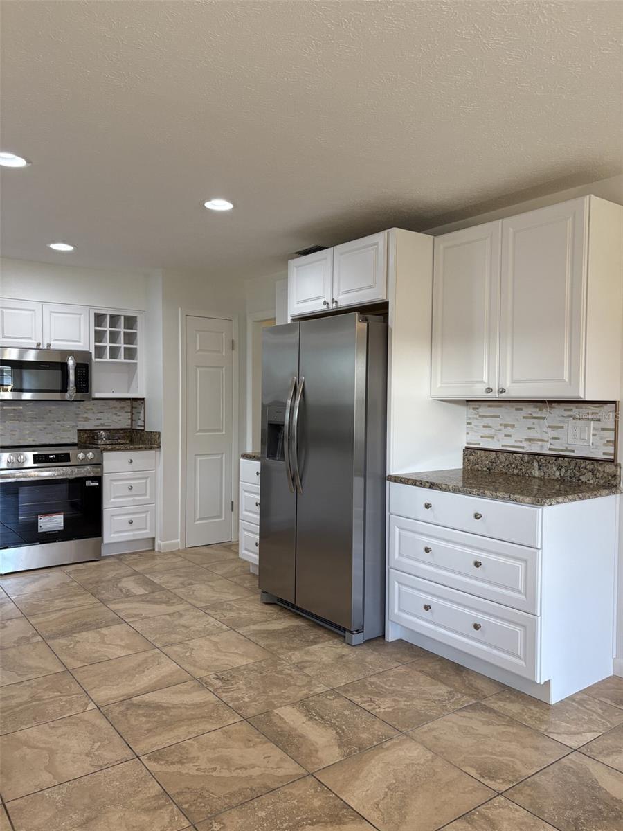 Image 14 of 40 For 60 Outlook Street