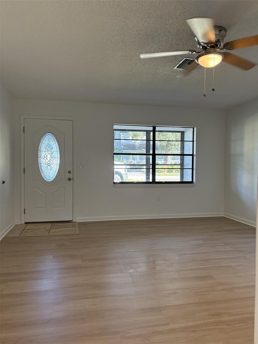 Image 19 of 40 For 60 Outlook Street