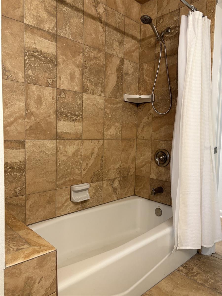 Image 22 of 40 For 60 Outlook Street