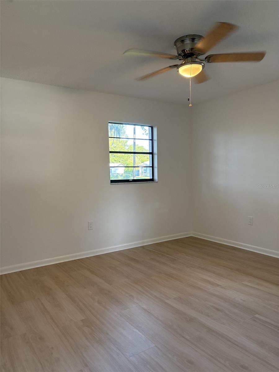 Image 28 of 40 For 60 Outlook Street