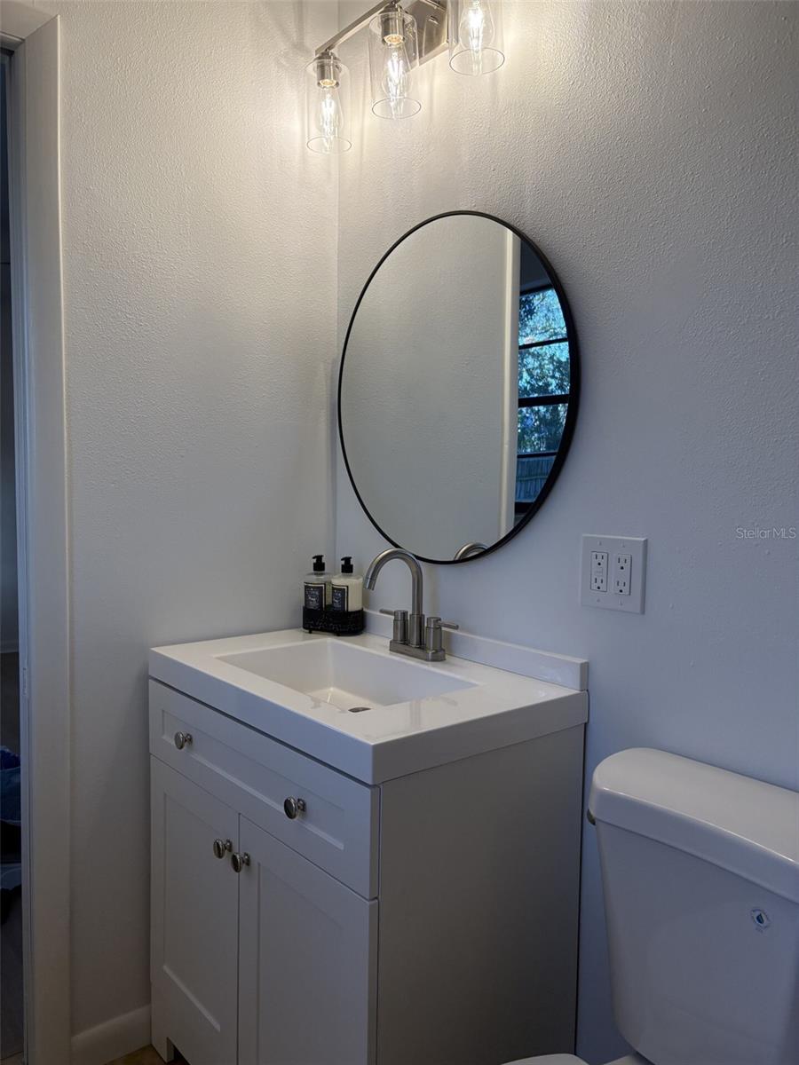 Image 38 of 40 For 60 Outlook Street