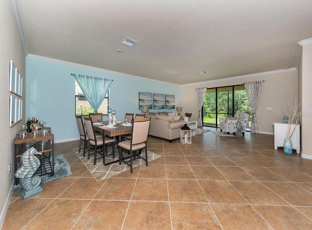 Image 27 of 58 For 12400 Cinqueterre Drive