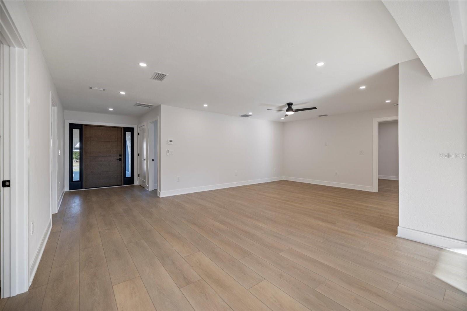 Image 10 of 51 For 470 Leger Drive