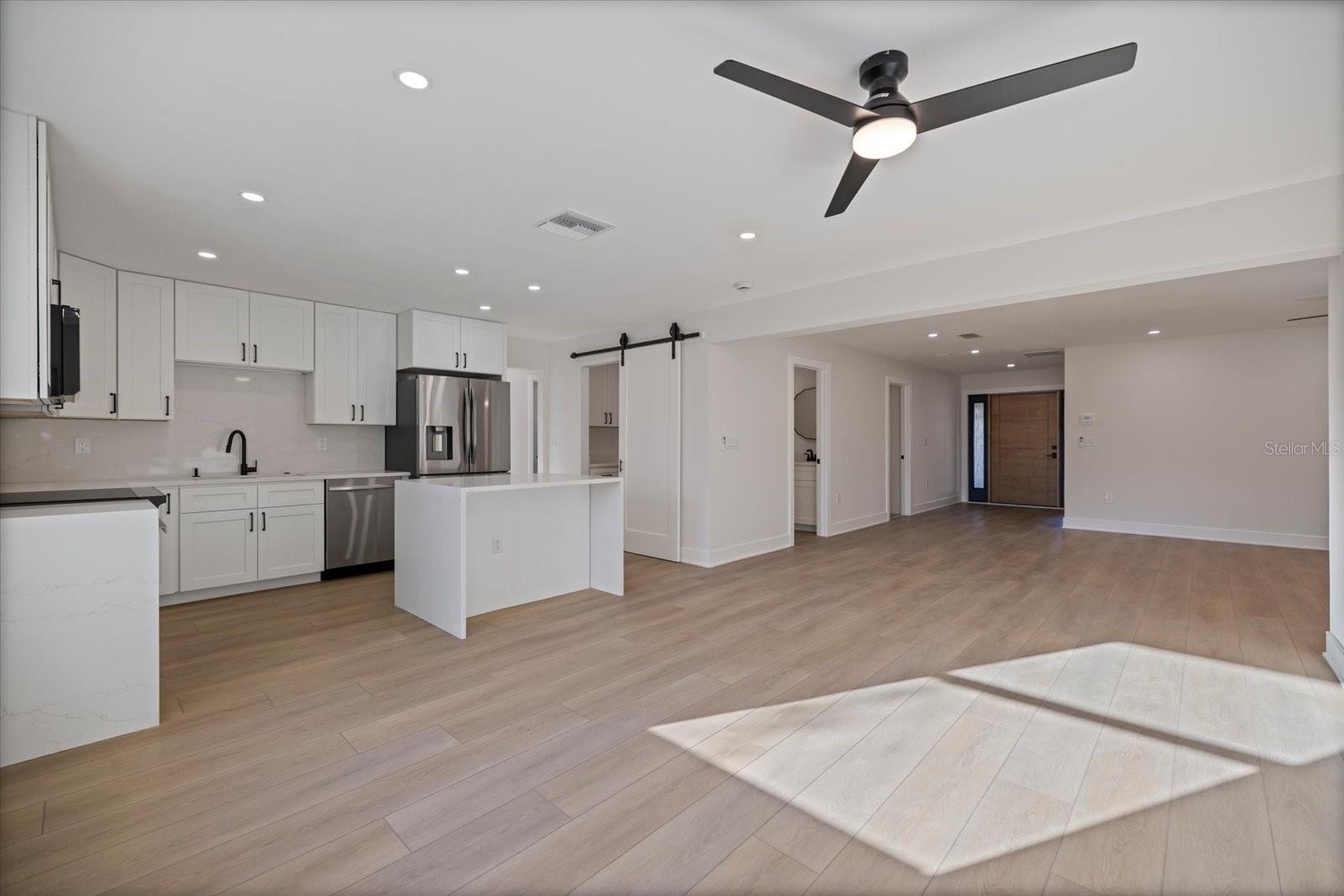 Image 11 of 51 For 470 Leger Drive