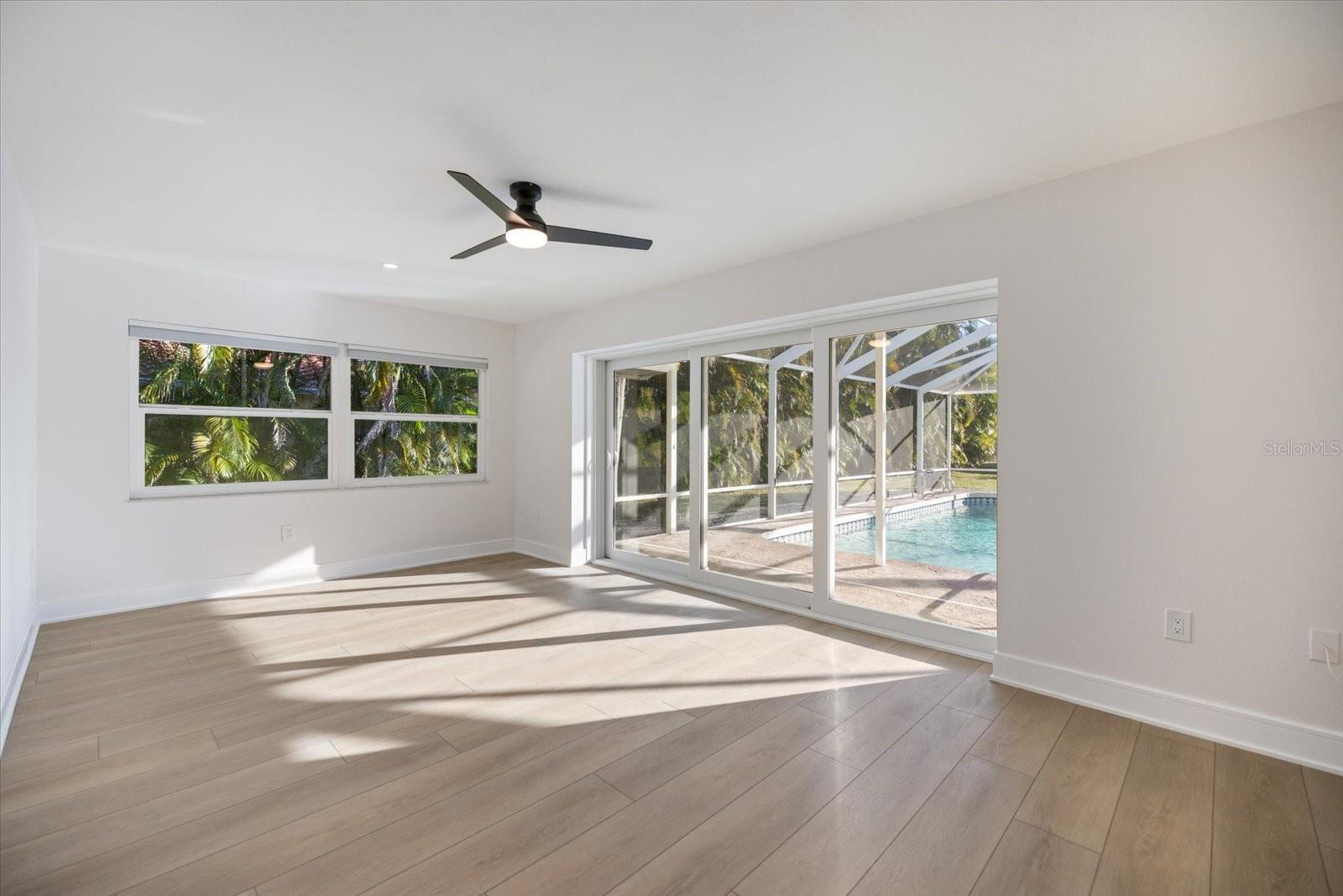 Image 14 of 51 For 470 Leger Drive