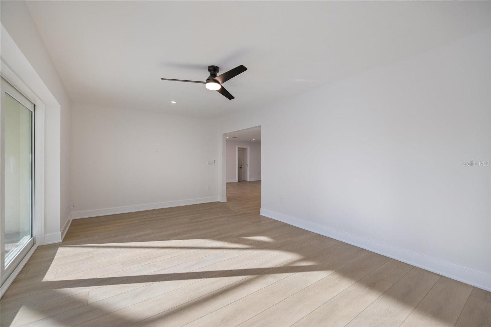 Image 29 of 51 For 470 Leger Drive