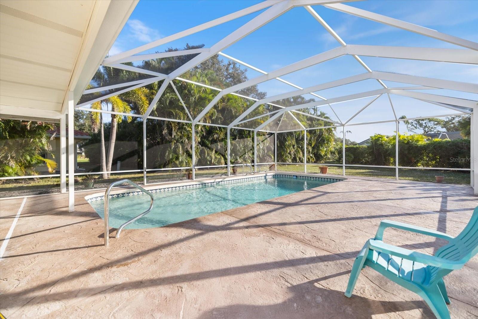 Image 40 of 51 For 470 Leger Drive