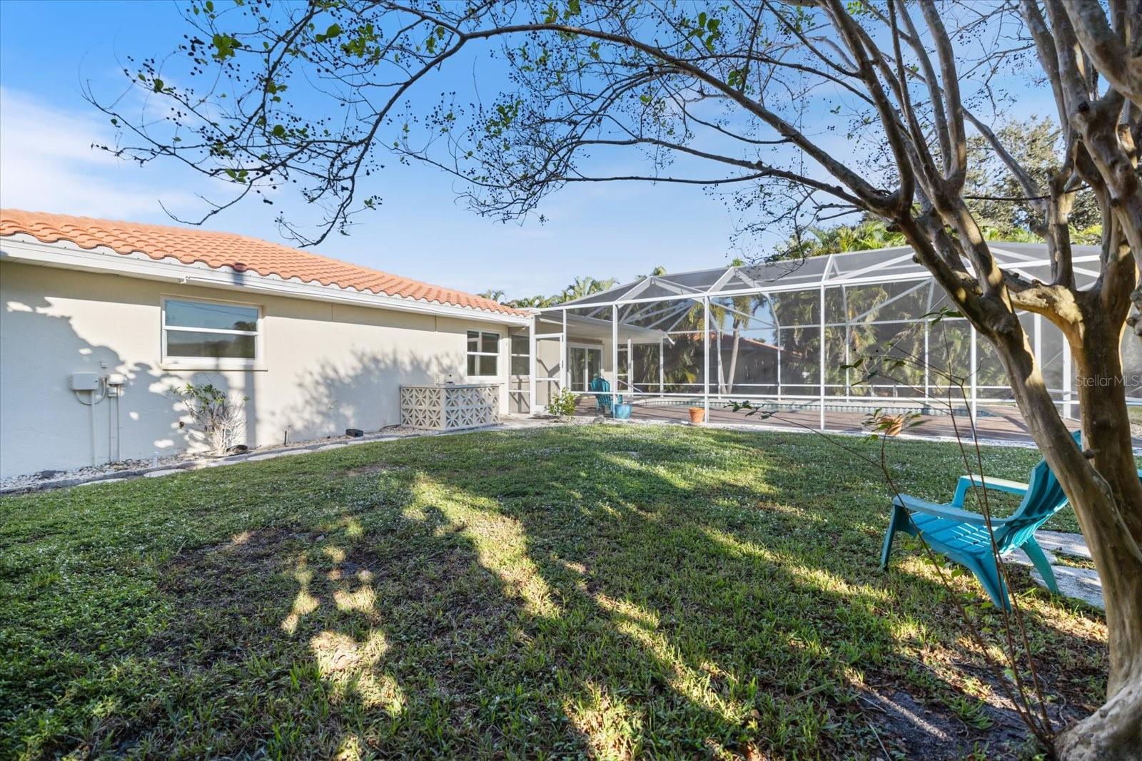 Image 42 of 51 For 470 Leger Drive