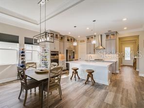 Image 14 of 44 For 714 16th Avenue E