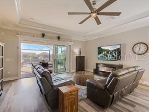 Image 18 of 44 For 714 16th Avenue E