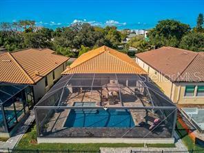 Image 22 of 44 For 714 16th Avenue E