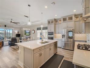 Image 9 of 44 For 714 16th Avenue E