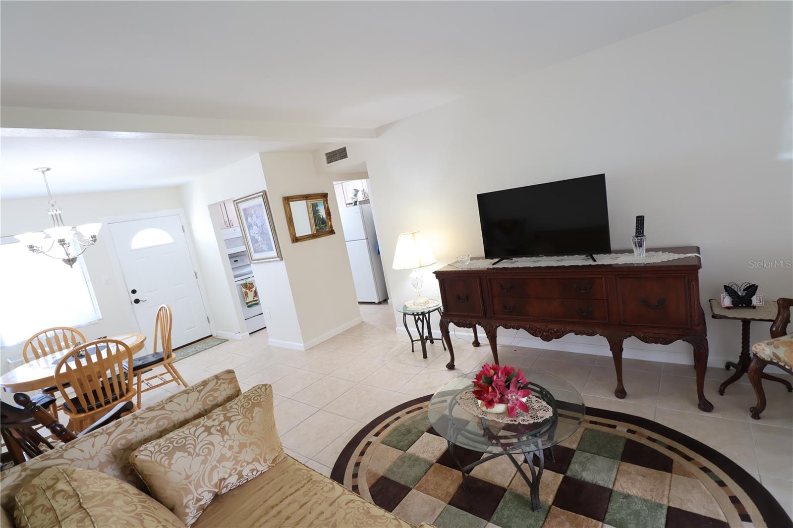 Image 4 of 18 For 1807 Restful Drive N4