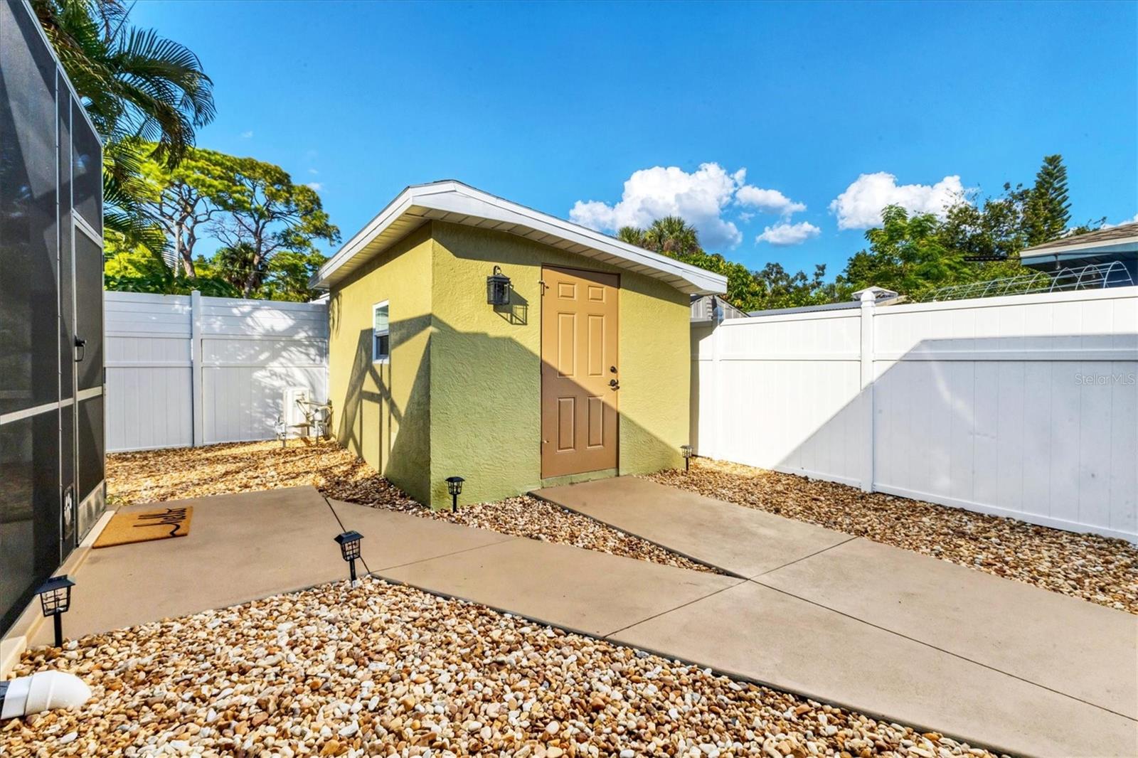 Image 32 of 66 For 1275 42nd Street