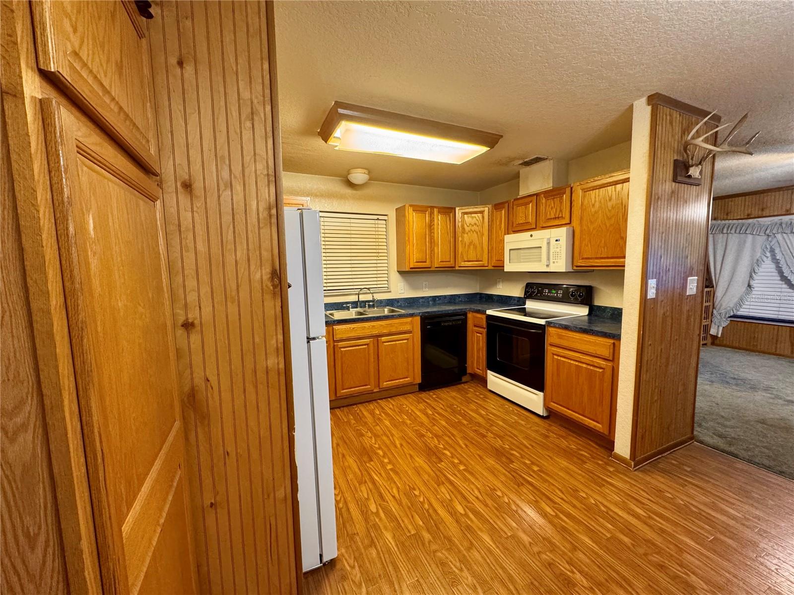 Image 21 of 26 For 250 Mills Avenue