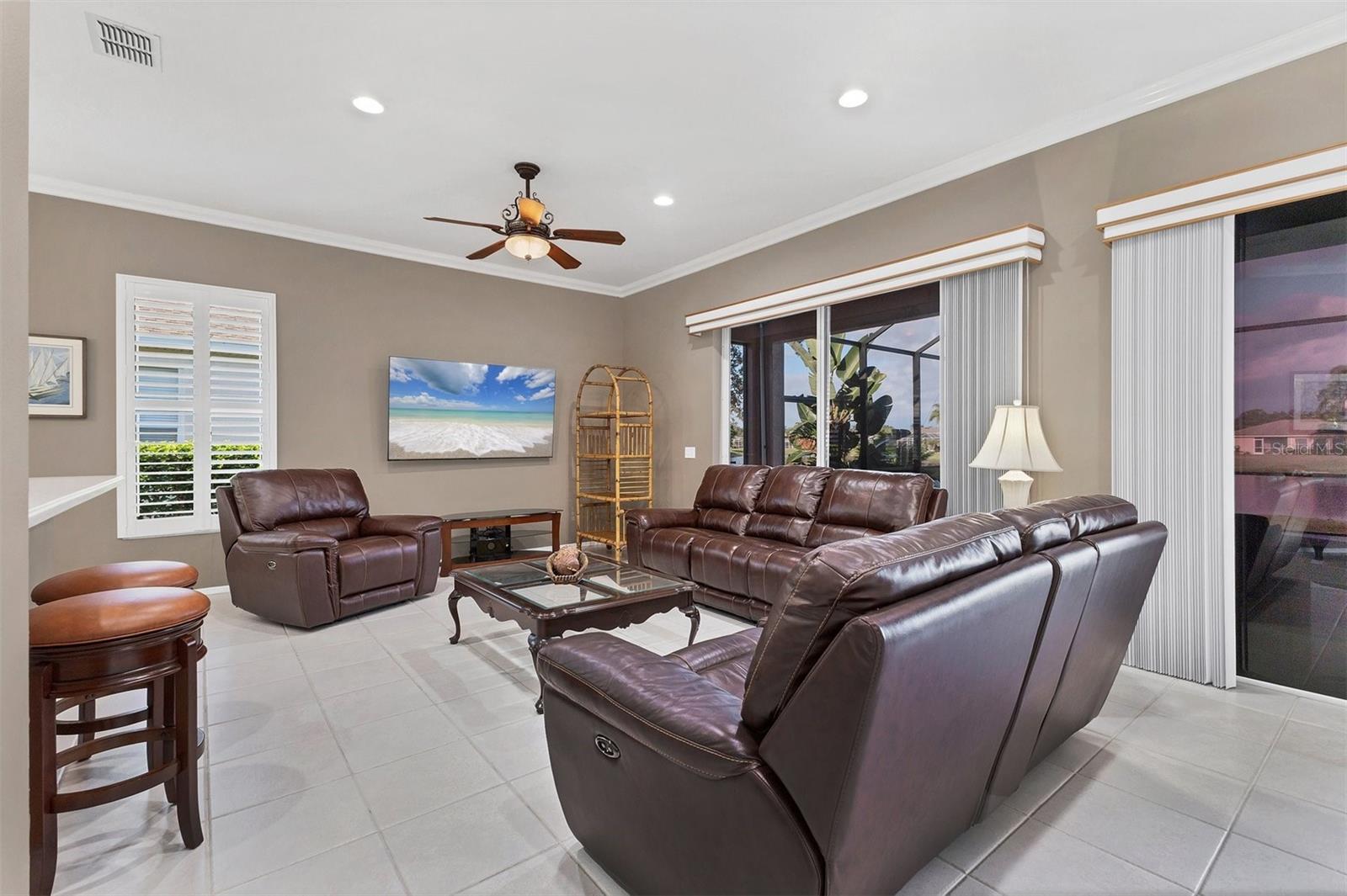 Image 11 of 36 For 4983 Oldham Street