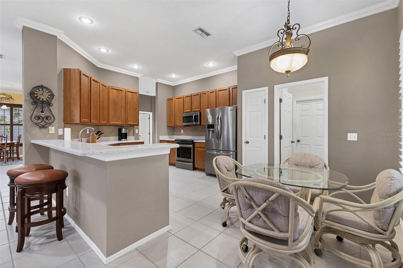 Image 17 of 36 For 4983 Oldham Street