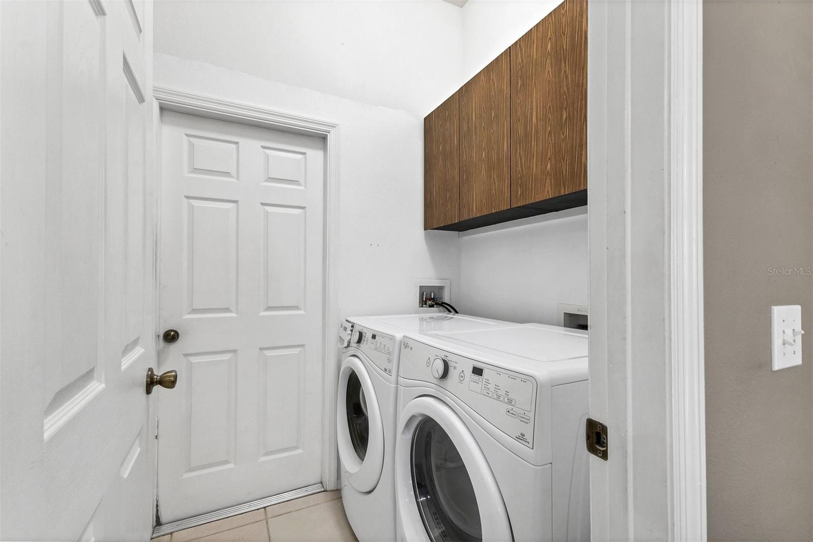 Image 27 of 36 For 4983 Oldham Street