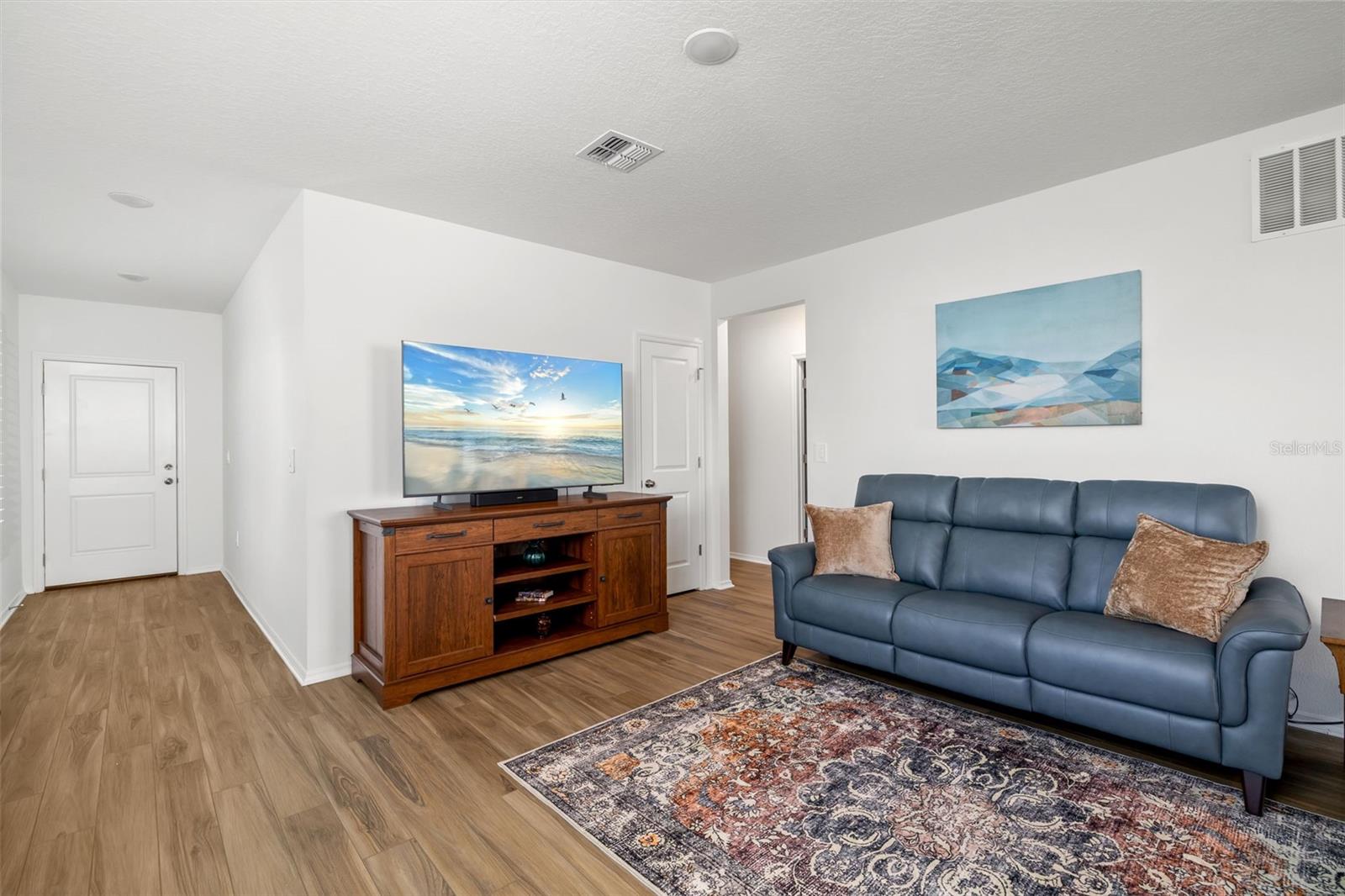 Image 13 of 34 For 13142 Cedar Elm Lane