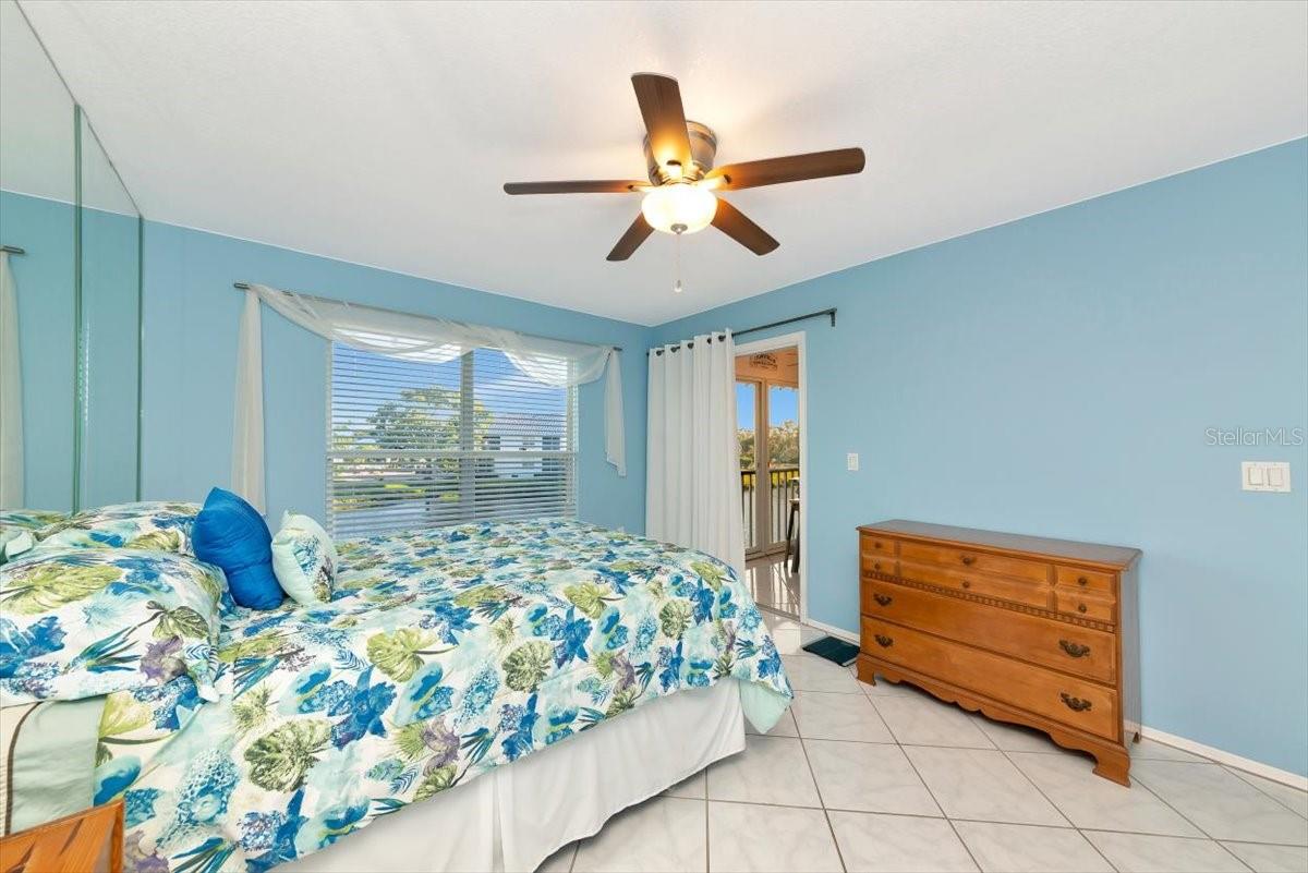 Image 22 of 57 For 912 Sandpiper Circle 912