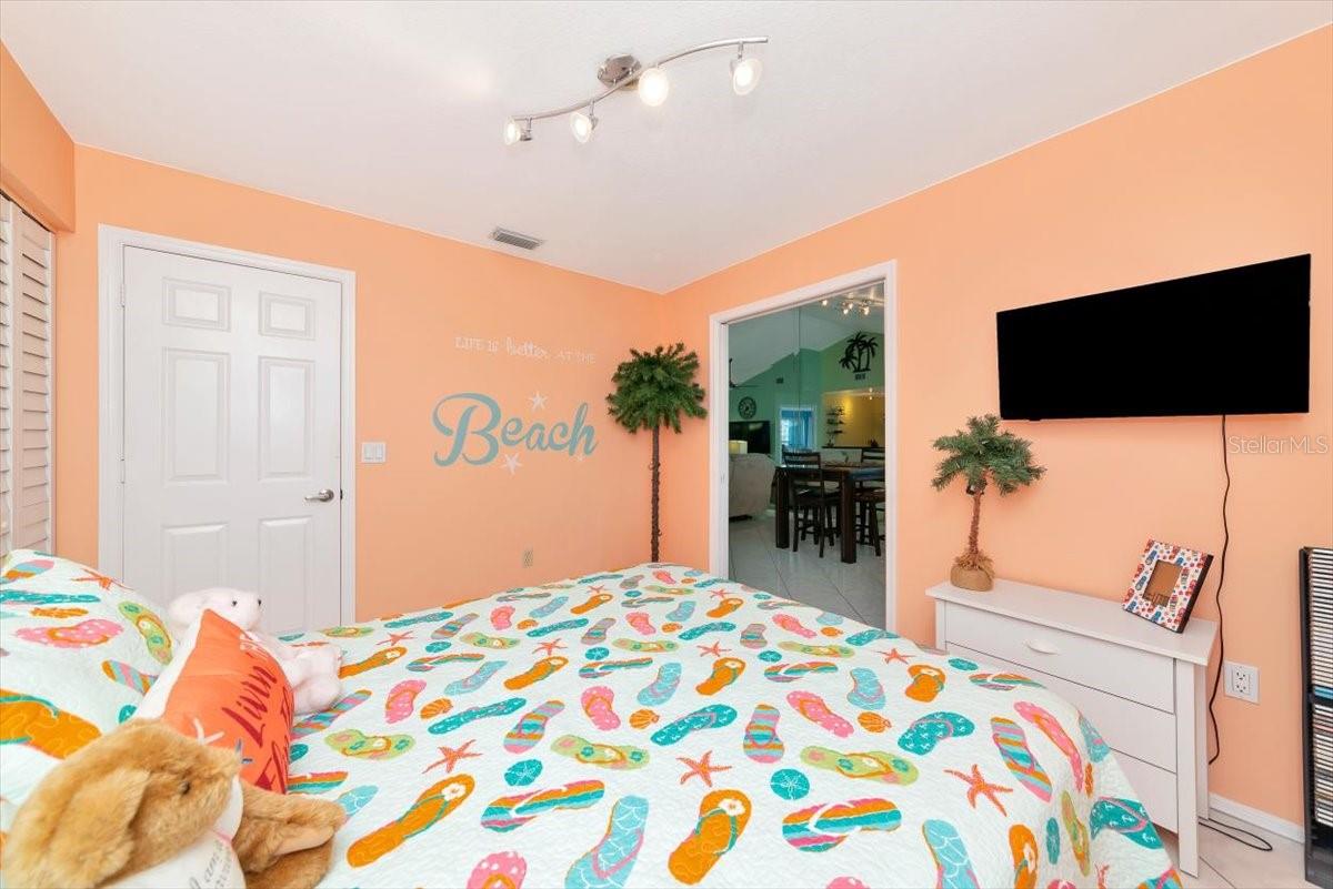 Image 28 of 57 For 912 Sandpiper Circle 912