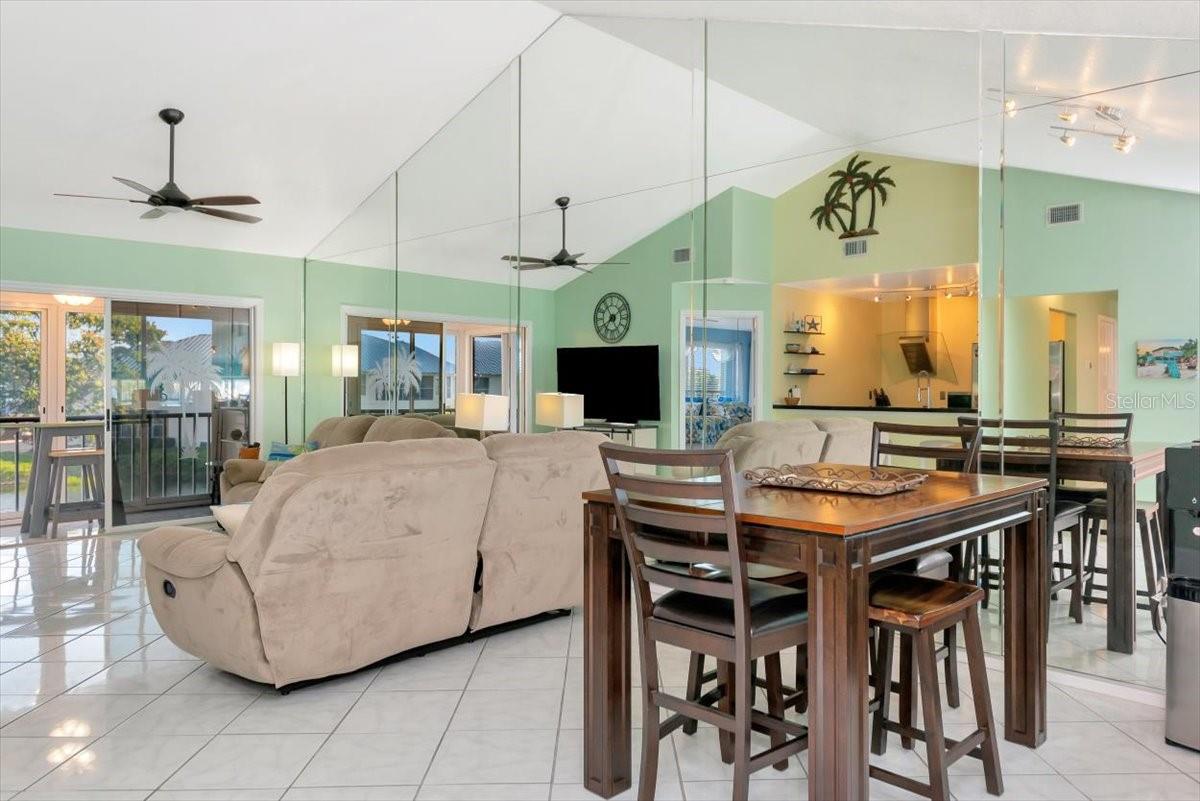 Image 7 of 57 For 912 Sandpiper Circle 912