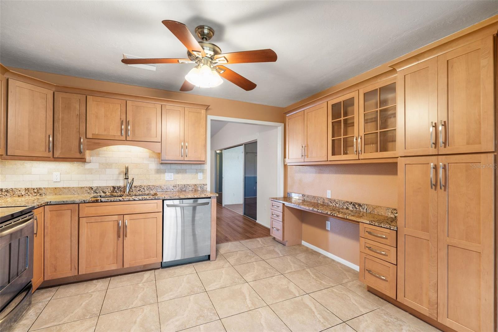 Image 12 of 40 For 4108 43rd Avenue W