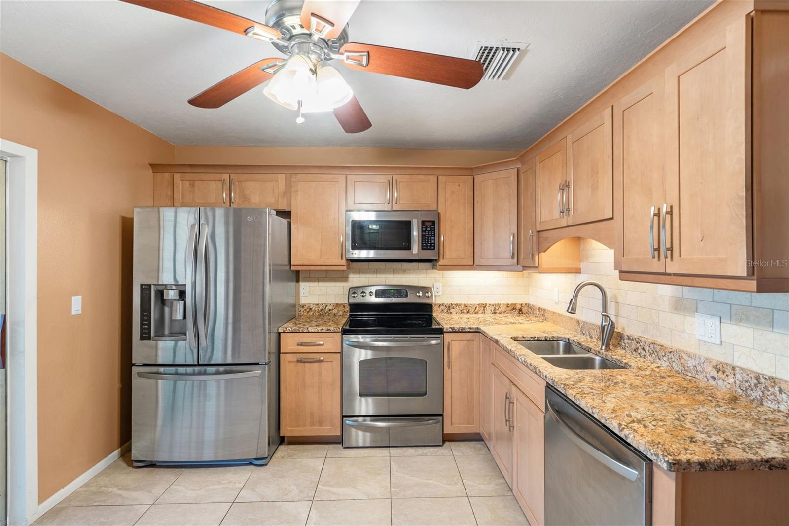 Image 13 of 40 For 4108 43rd Avenue W