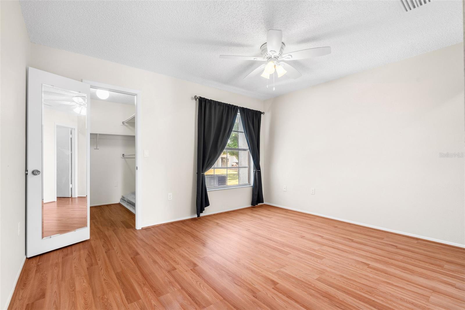 Image 17 of 40 For 4108 43rd Avenue W