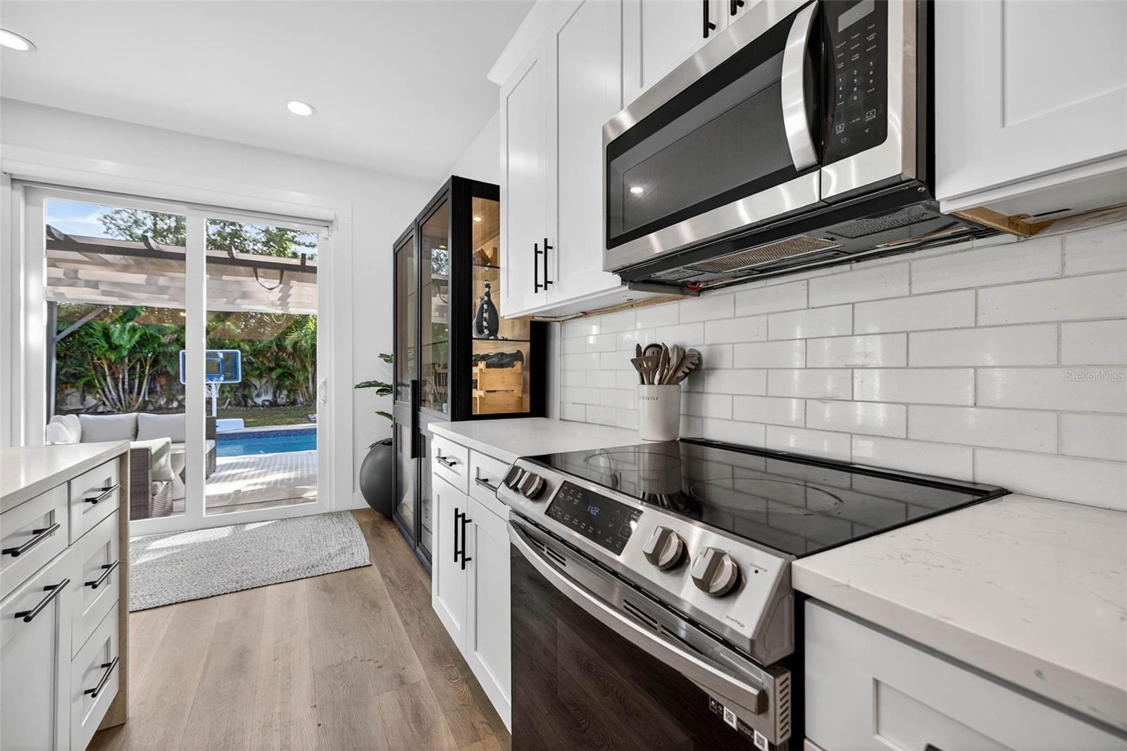 Image 10 of 39 For 4495 77th Way N