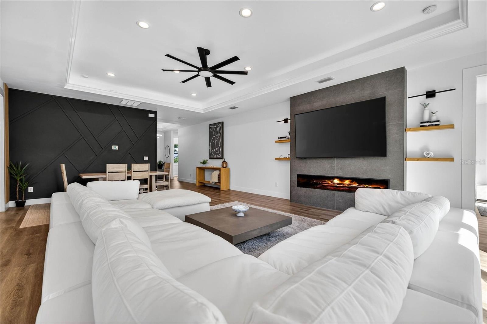 Image 15 of 39 For 4495 77th Way N