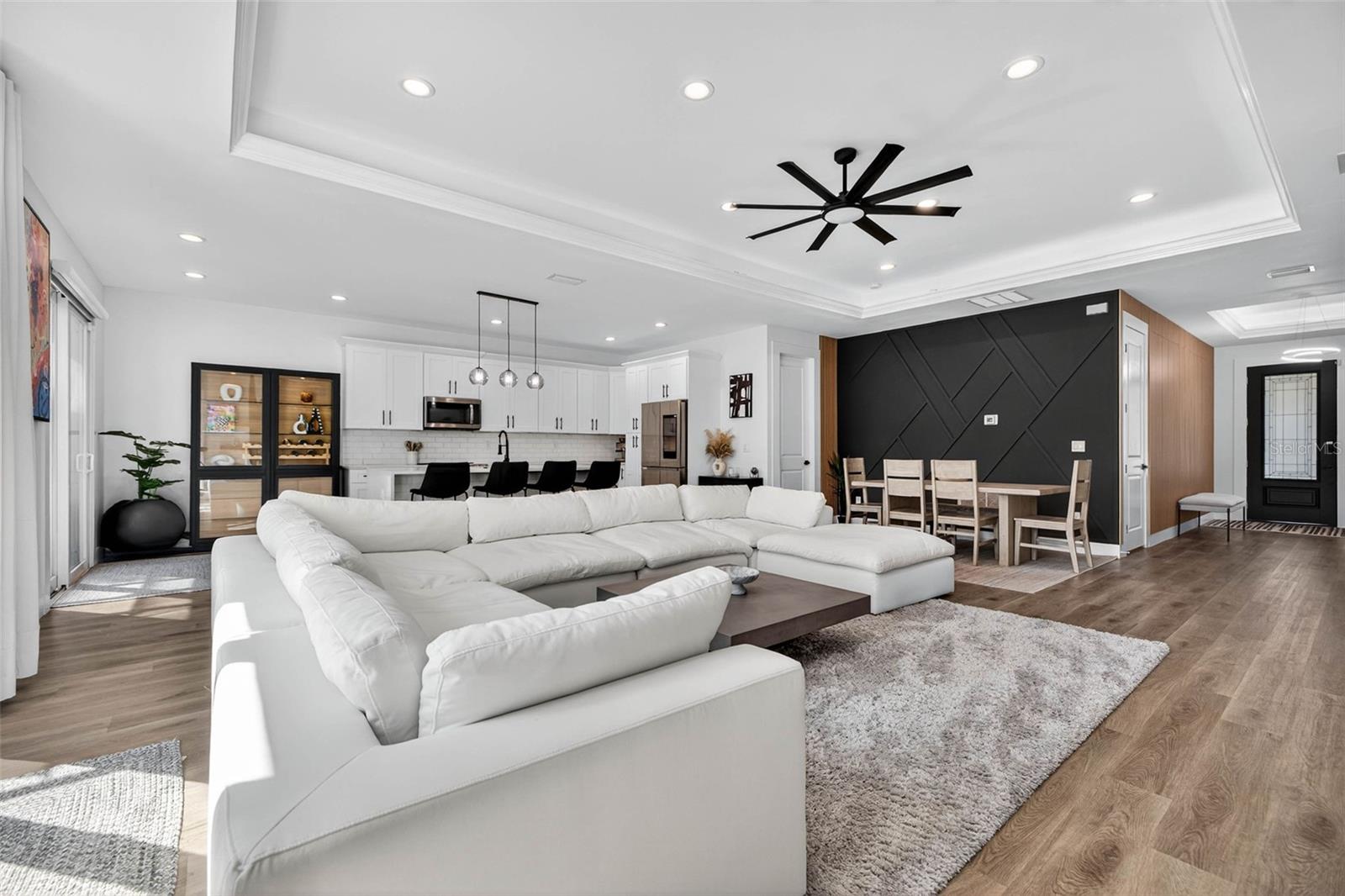 Image 17 of 39 For 4495 77th Way N