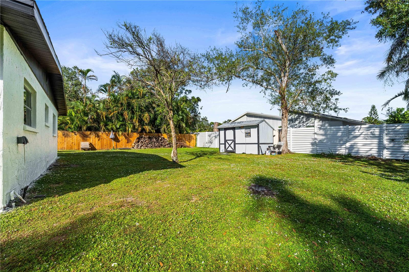 Image 32 of 59 For 2611 Huntington Avenue