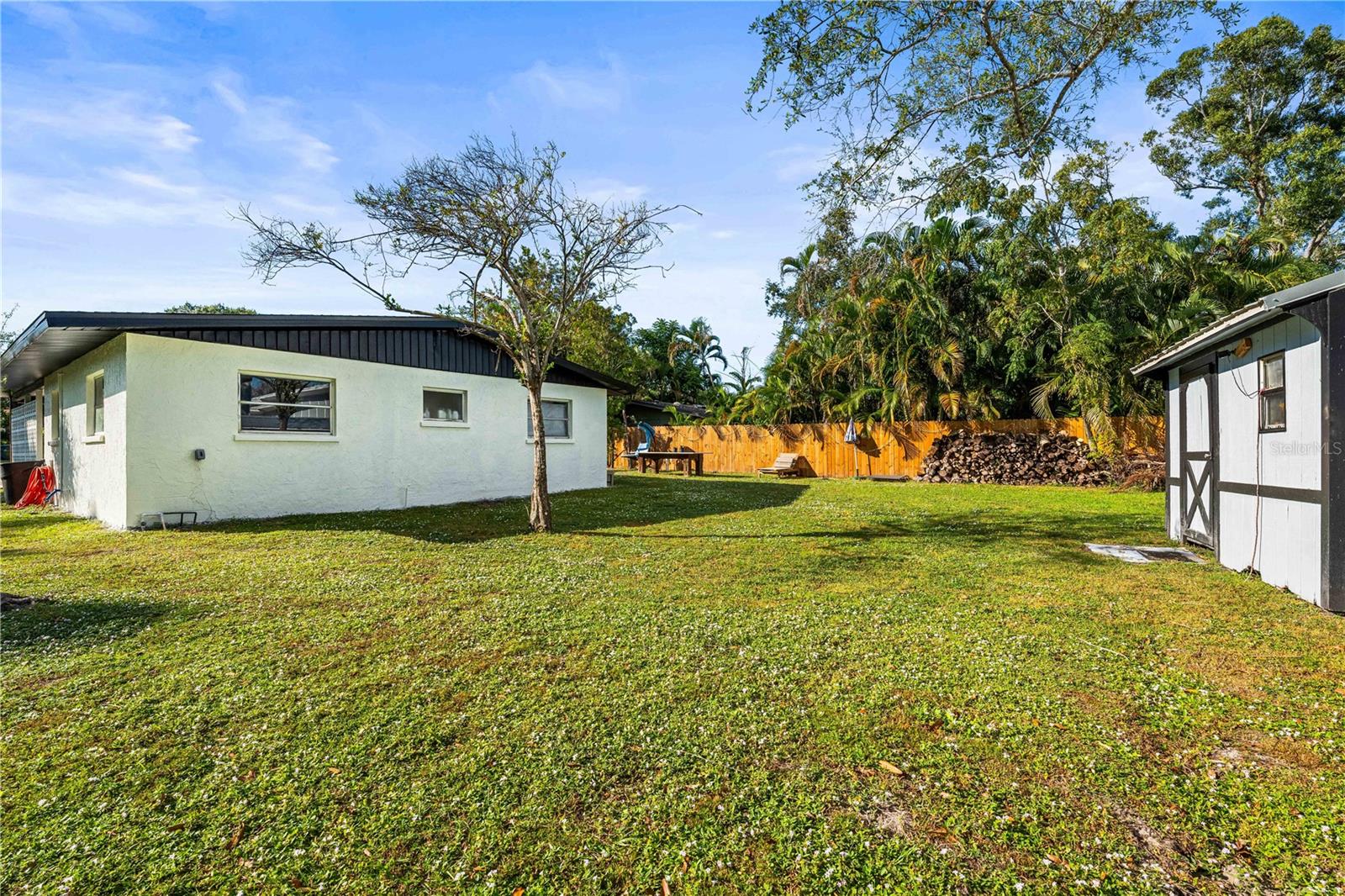 Image 33 of 59 For 2611 Huntington Avenue