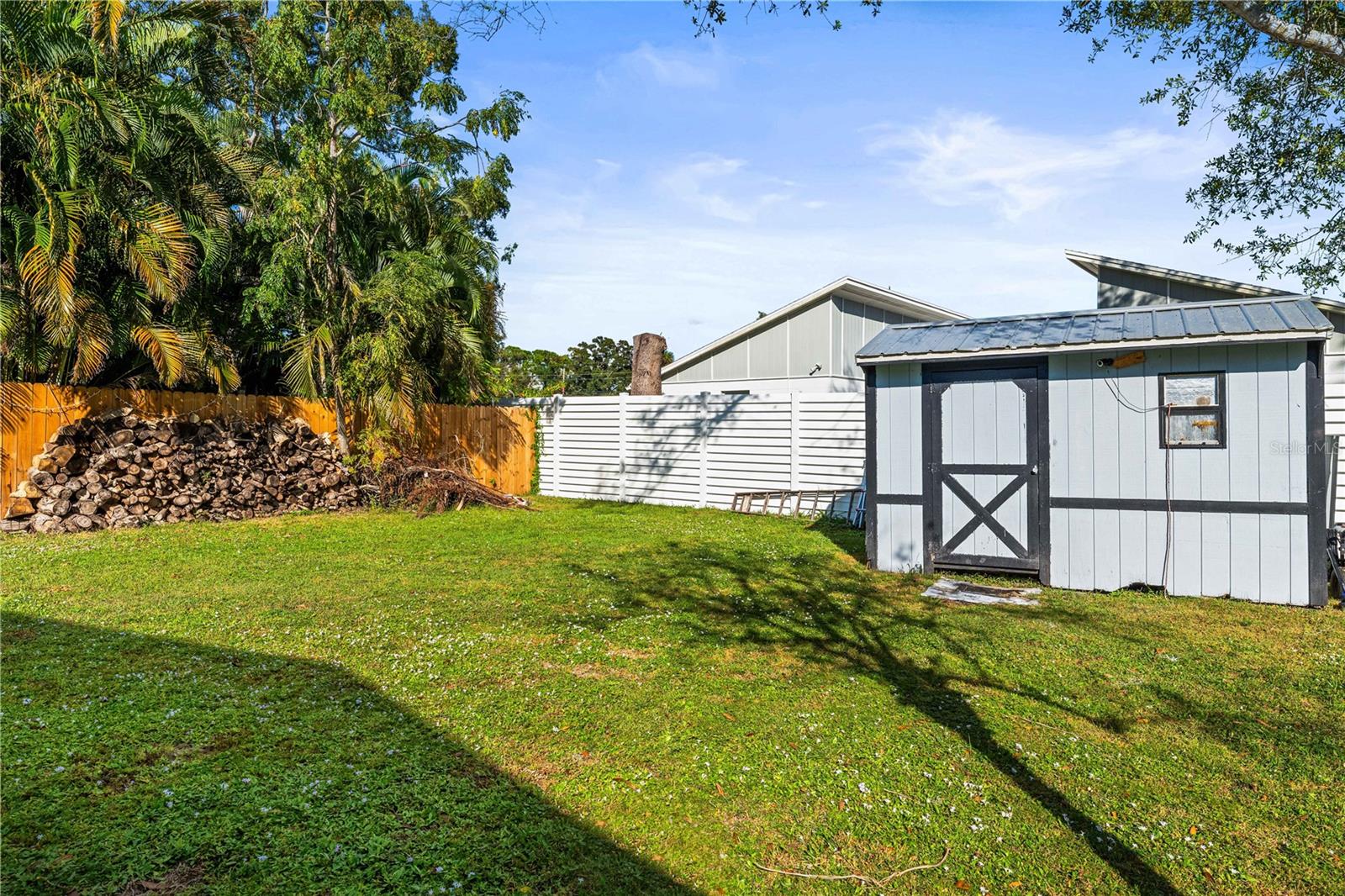 Image 34 of 59 For 2611 Huntington Avenue