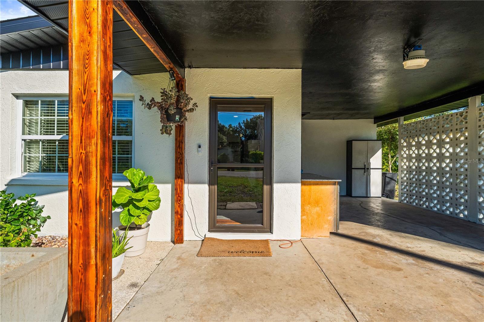 Image 7 of 59 For 2611 Huntington Avenue