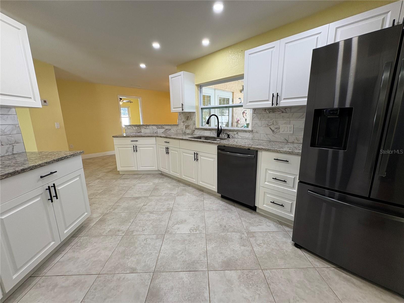 Image 21 of 58 For 1117 Angela Maria Road