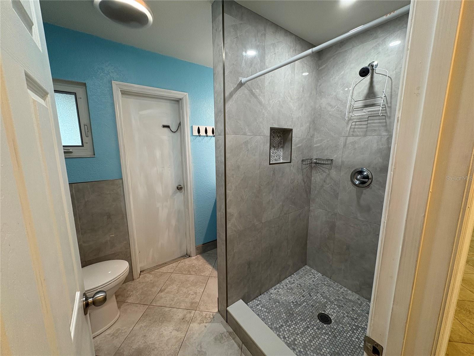 Image 33 of 58 For 1117 Angela Maria Road