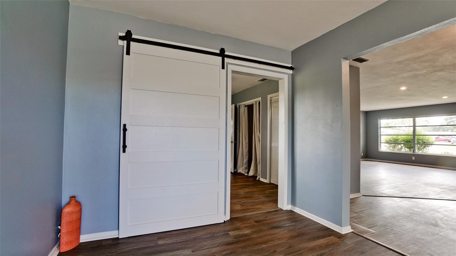 Image 13 of 57 For 3704 17th Avenue W