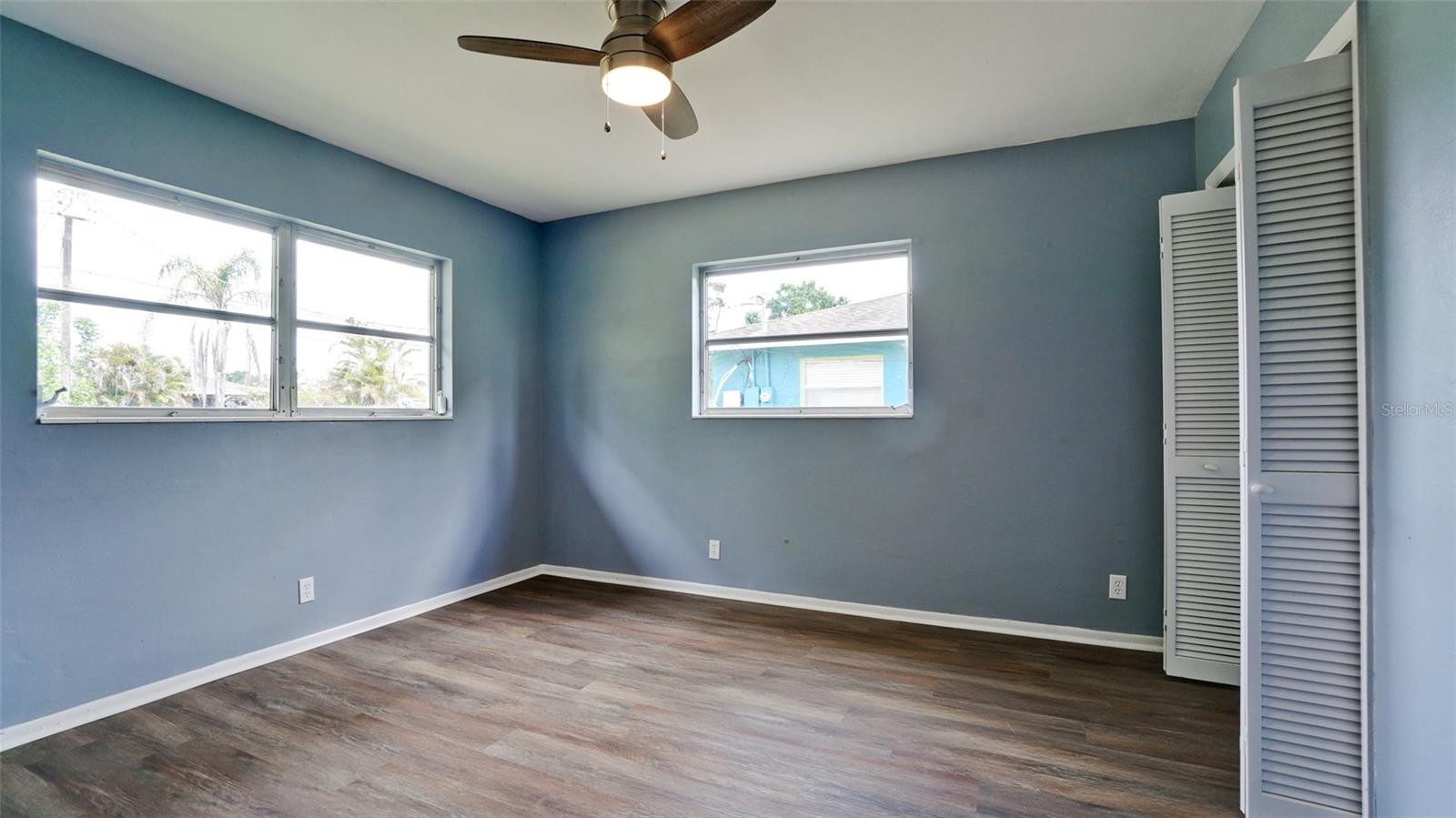 Image 16 of 57 For 3704 17th Avenue W