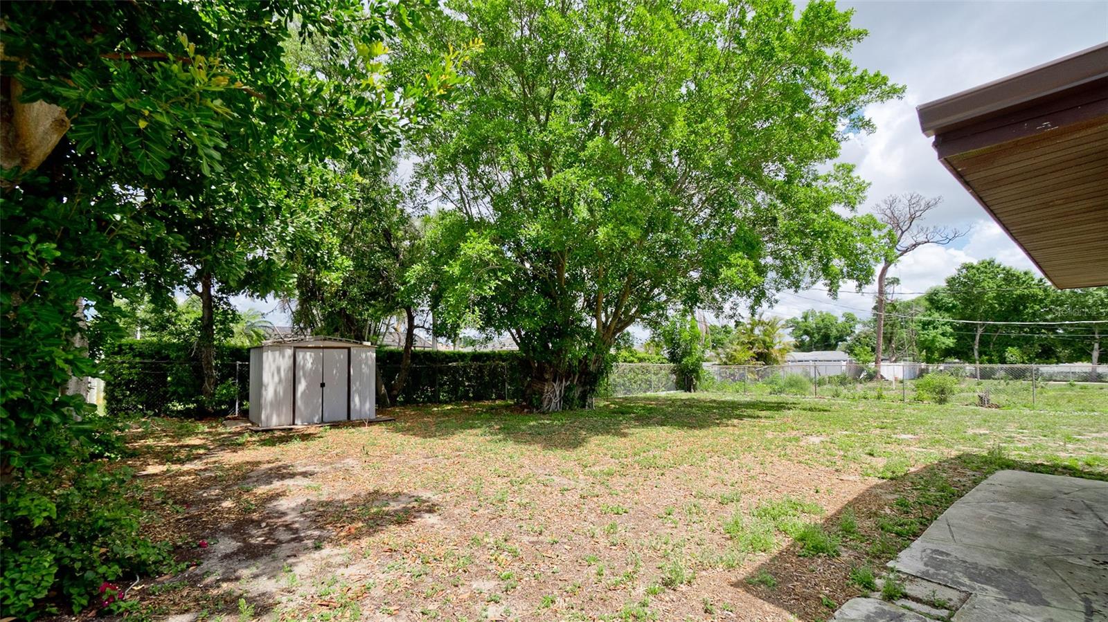 Image 27 of 57 For 3704 17th Avenue W