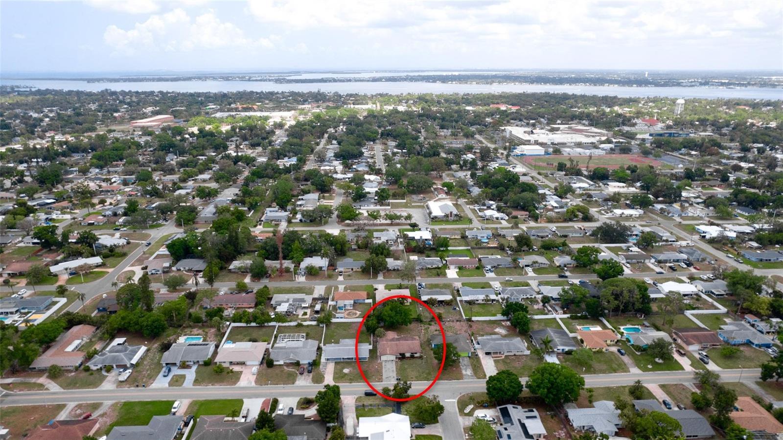 Image 37 of 57 For 3704 17th Avenue W