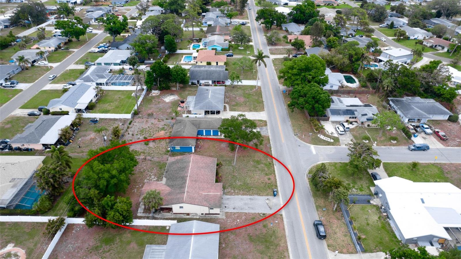 Image 43 of 57 For 3704 17th Avenue W