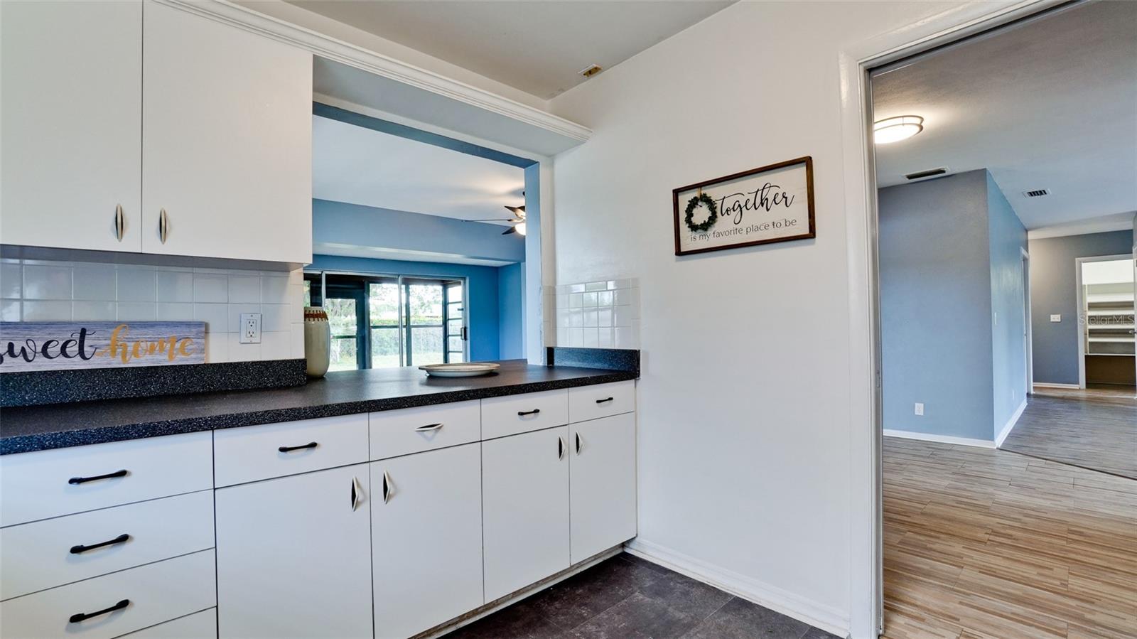 Image 9 of 57 For 3704 17th Avenue W